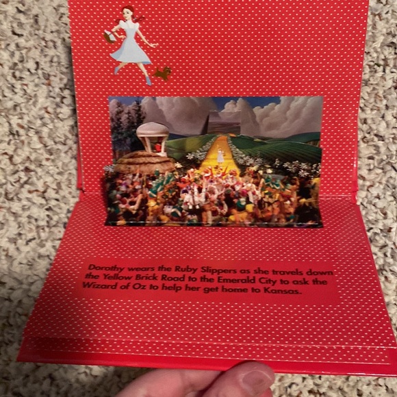 *SALE* Wizard of Oz movie pop up books - Picture 4 of 10